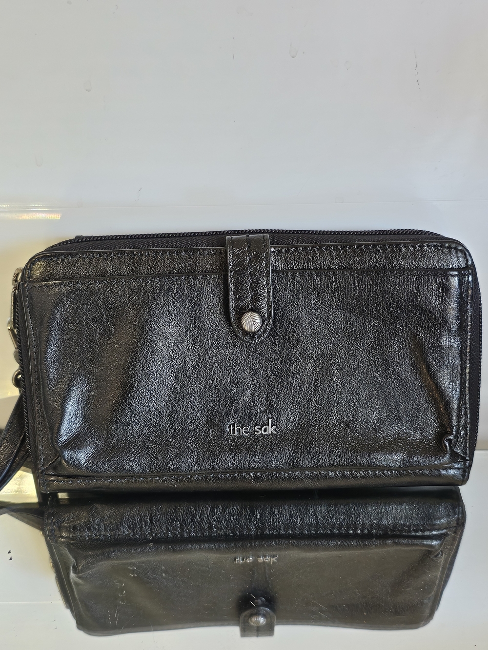 the sak Black Leather Zip Wristlet Wallet